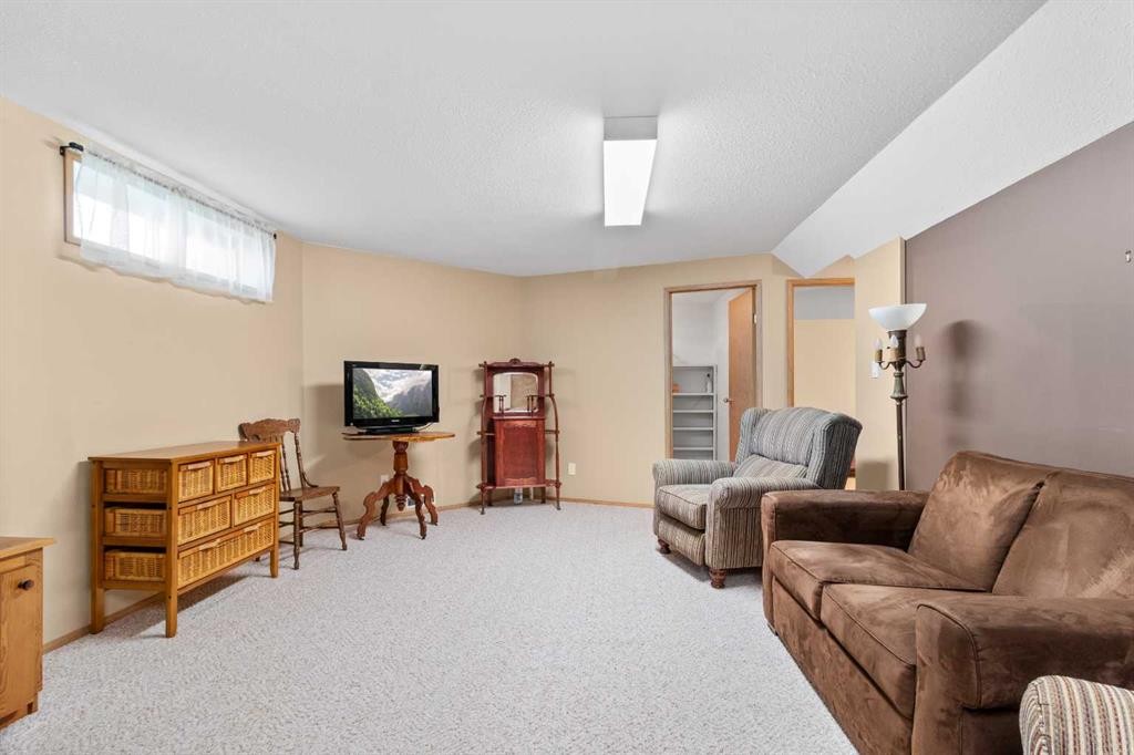 38-2821 Botterill Crescent, Red Deer, AB - Indoor