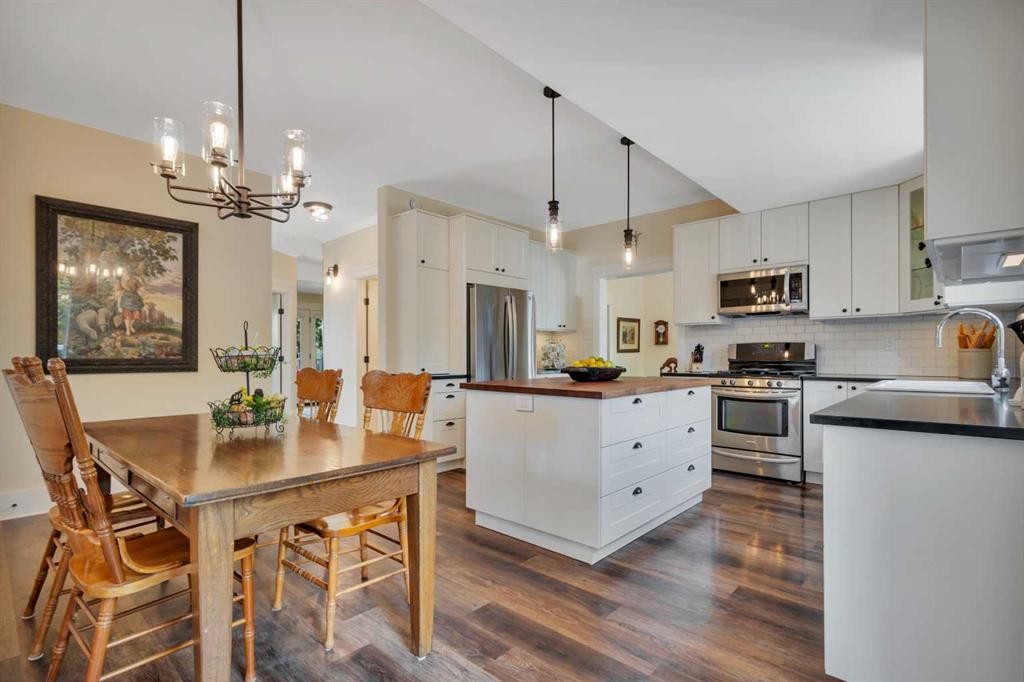 4815 49 Street, Clive, AB - Indoor
