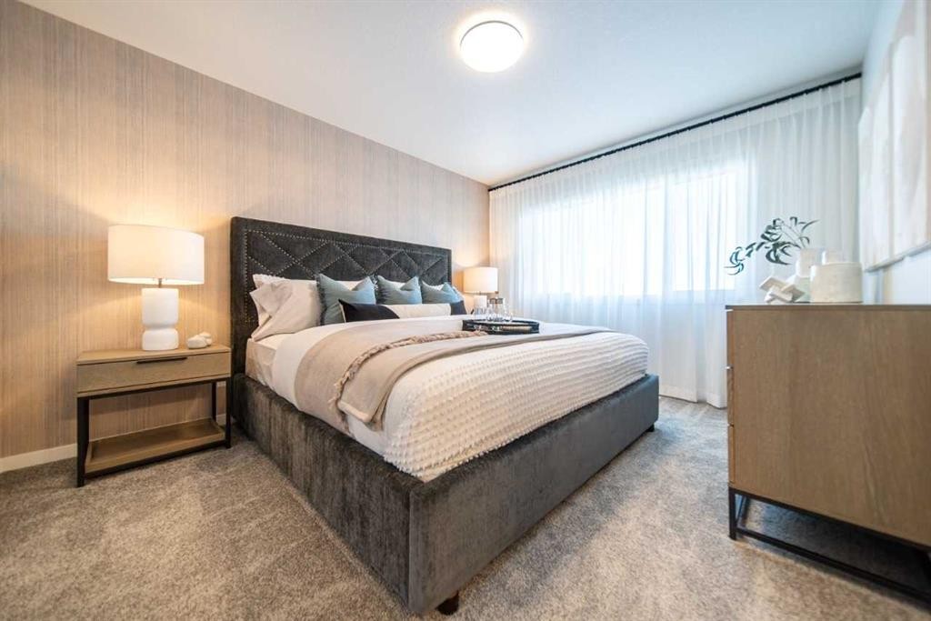 524 Tekarra Drive Nw, Calgary, AB - Indoor Photo Showing Bedroom