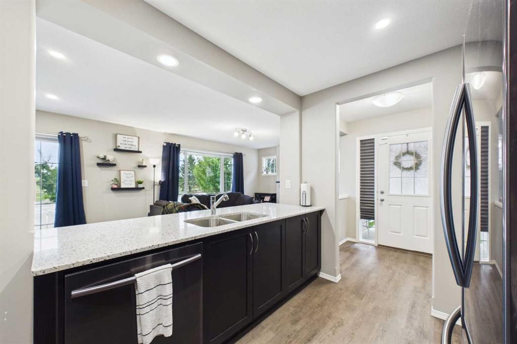 19 Golden Crescent, Red Deer, AB - Indoor Photo Showing Kitchen With Double Sink