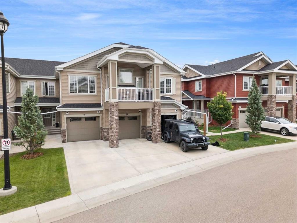 19 Golden Crescent, Red Deer, AB - Outdoor With Facade
