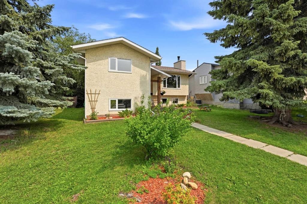 149 Mcdougall Crescent, Red Deer, AB - Outdoor