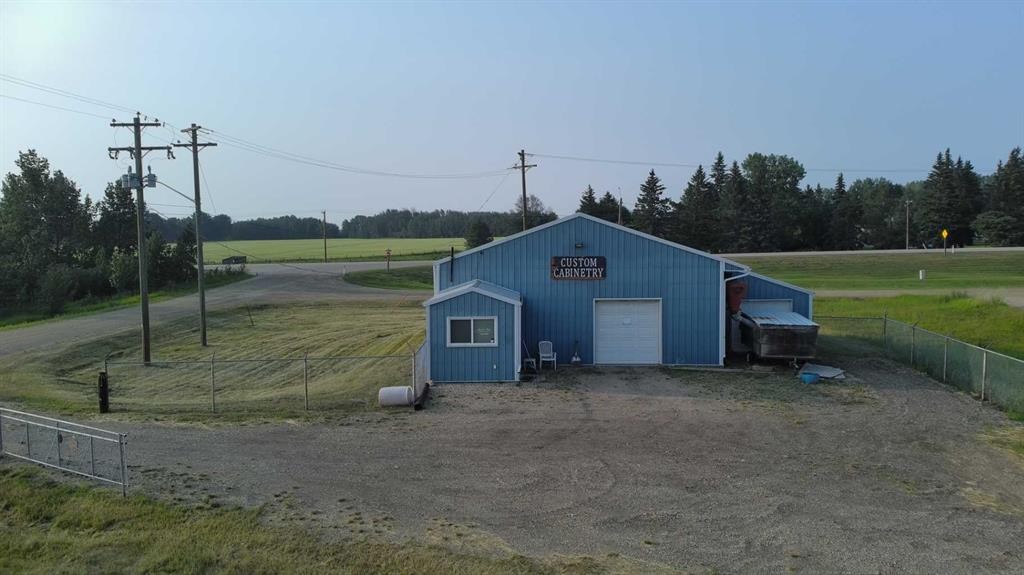 5213 49A Avenue, Bentley, AB