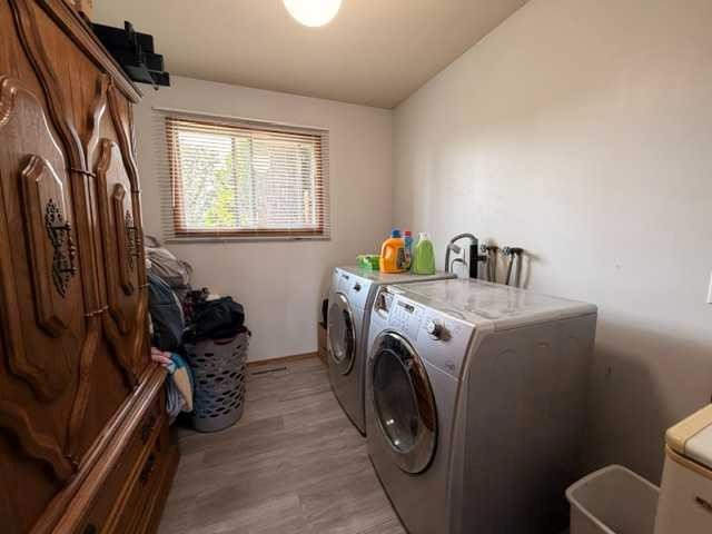 5316 53 Avenue, Bashaw, AB - Indoor Photo Showing Laundry Room