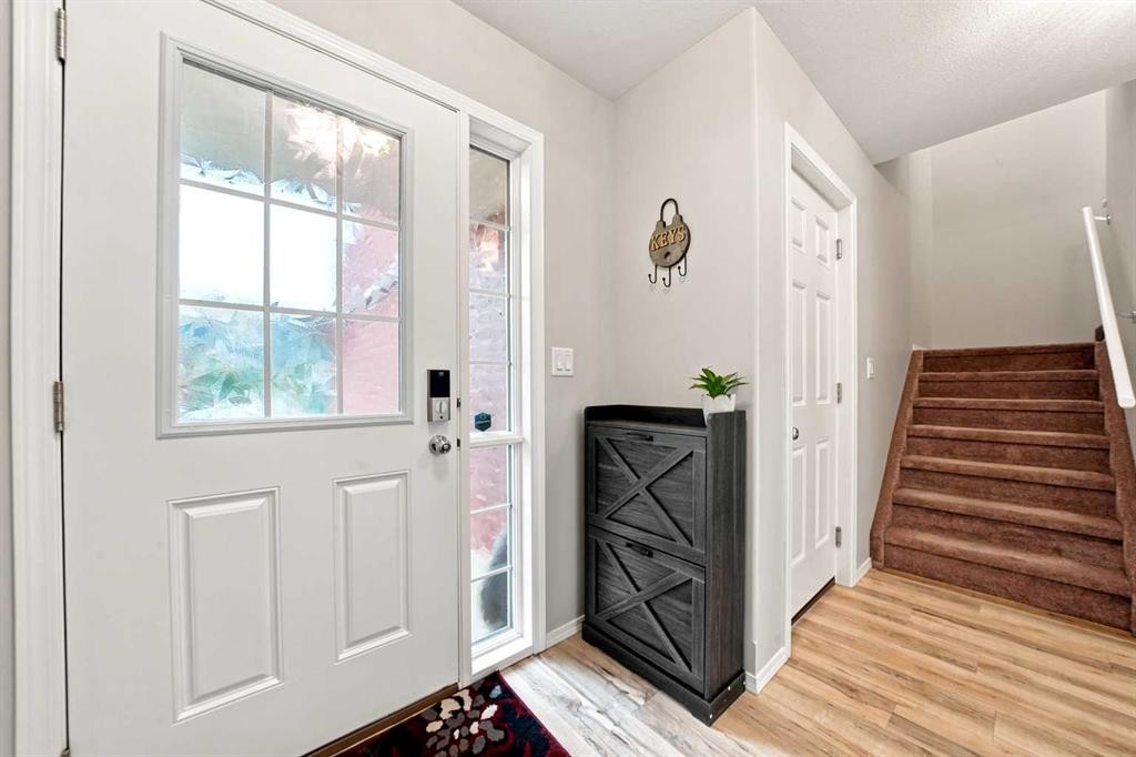 27 Golden Crescent, Red Deer, AB - Indoor Photo Showing Other Room