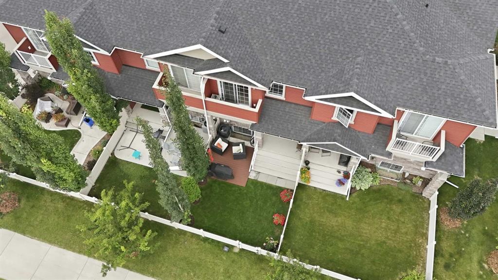 27 Golden Crescent, Red Deer, AB -