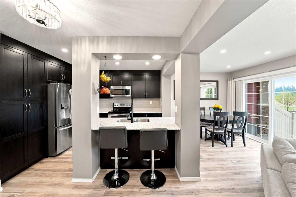 27 Golden Crescent, Red Deer, AB - Indoor Photo Showing Other Room