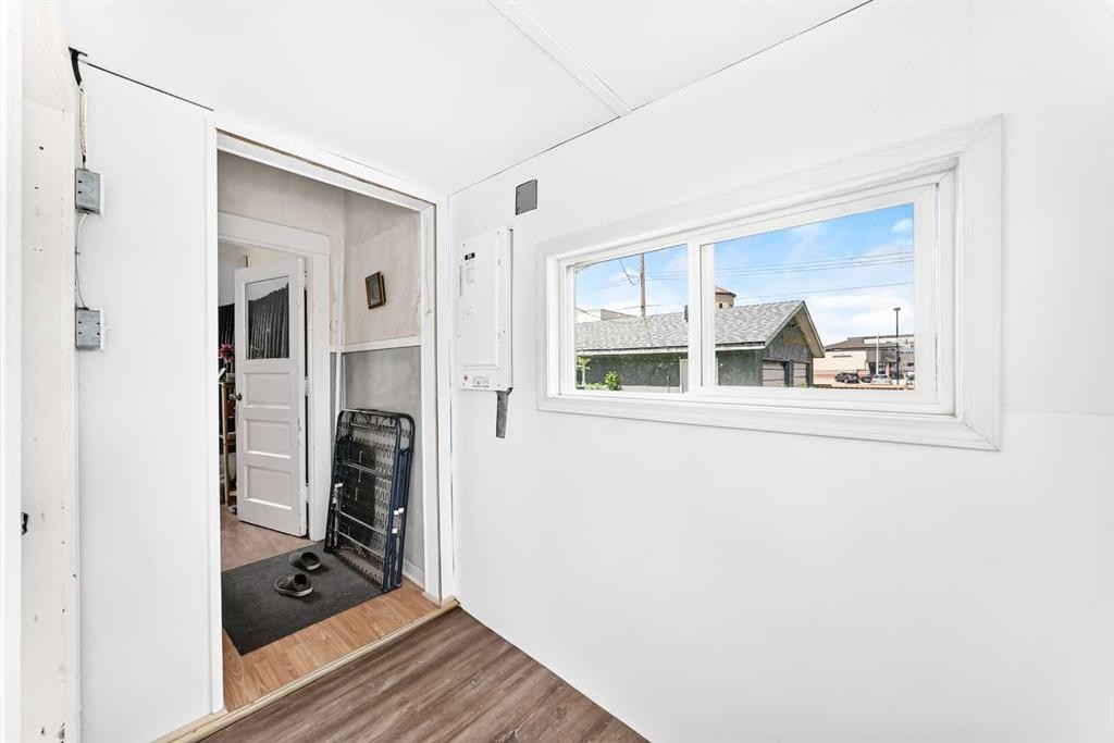 212 5 Avenue, Strathmore, AB - Photo Showing Other Room