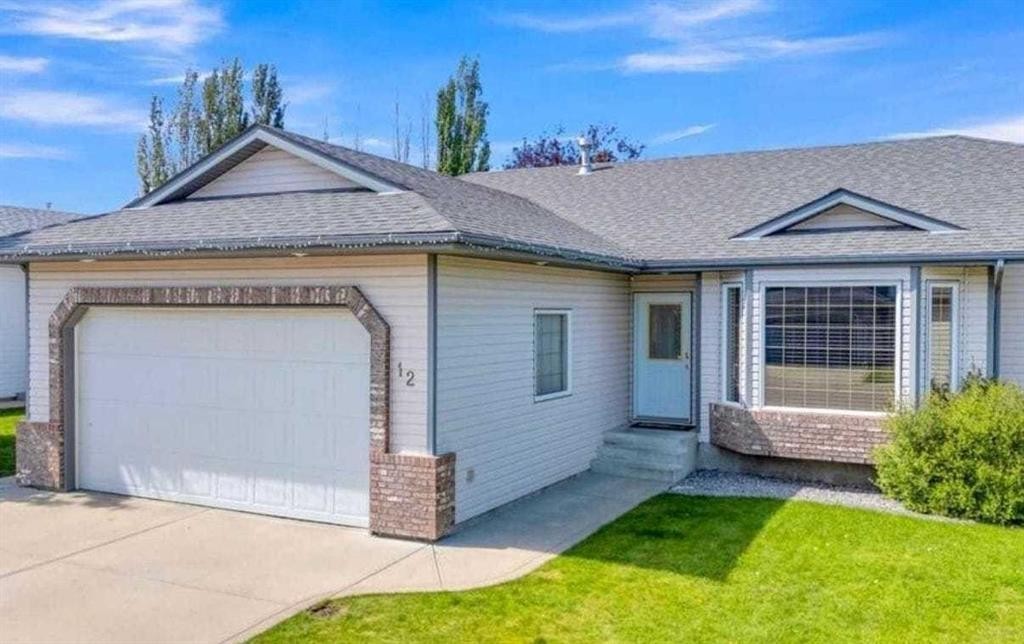 12 Archibald Crescent, Red Deer, AB - Outdoor