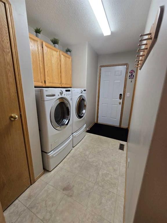 12 Archibald Crescent, Red Deer, AB - Indoor Photo Showing Laundry Room