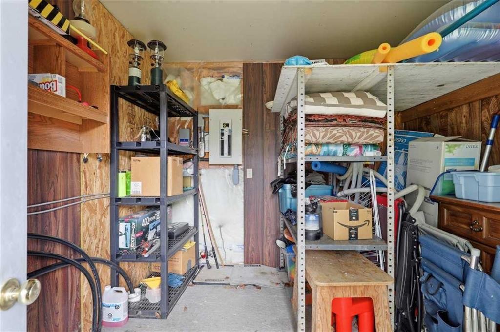1301 Glen Haven Crescent, Mulhurst Bay, AB - Indoor