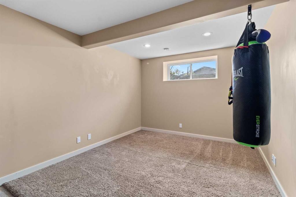 5 Lambertson Place, Sylvan Lake, AB - Indoor Photo Showing Other Room