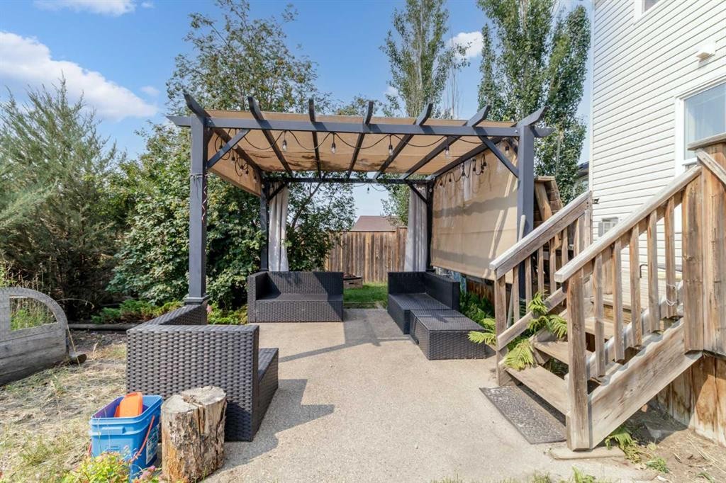 5 Lambertson Place, Sylvan Lake, AB - Outdoor