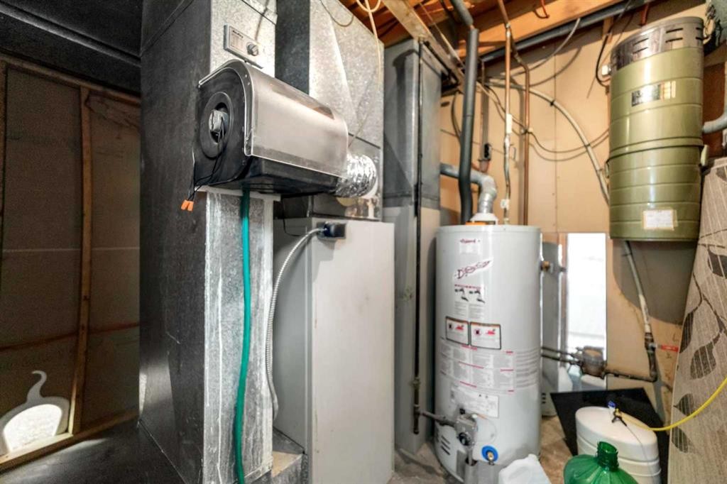 5209 51 Street, Castor, AB - Indoor Photo Showing Basement