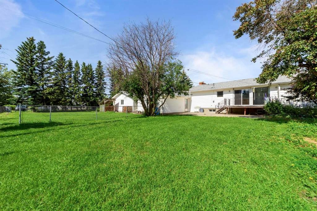 5209 51 Street, Castor, AB - Outdoor