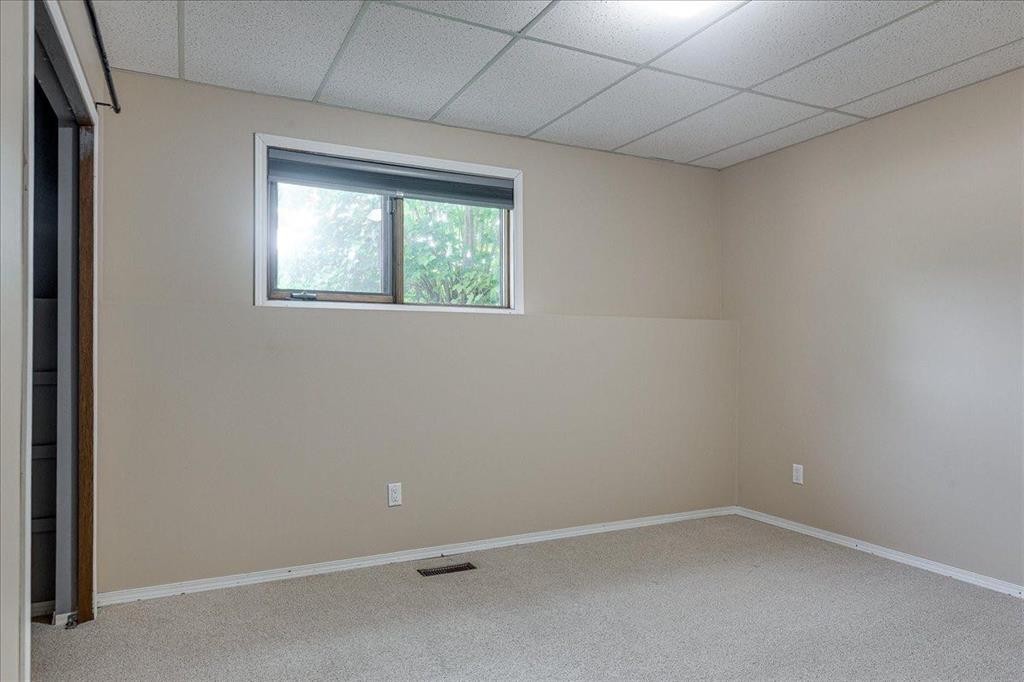 3908 39 Street Close, Ponoka, AB - Indoor Photo Showing Other Room