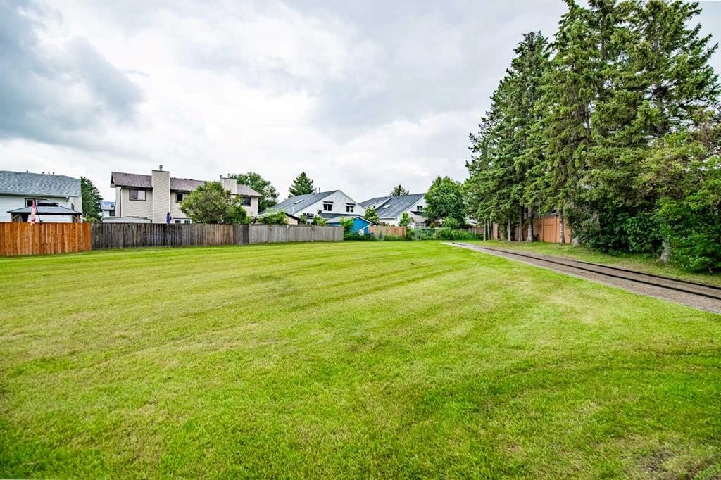 12 Opal Close, Lacombe, AB - Outdoor