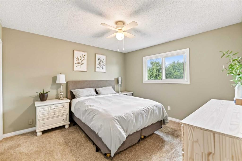12 Opal Close, Lacombe, AB - Indoor Photo Showing Bedroom
