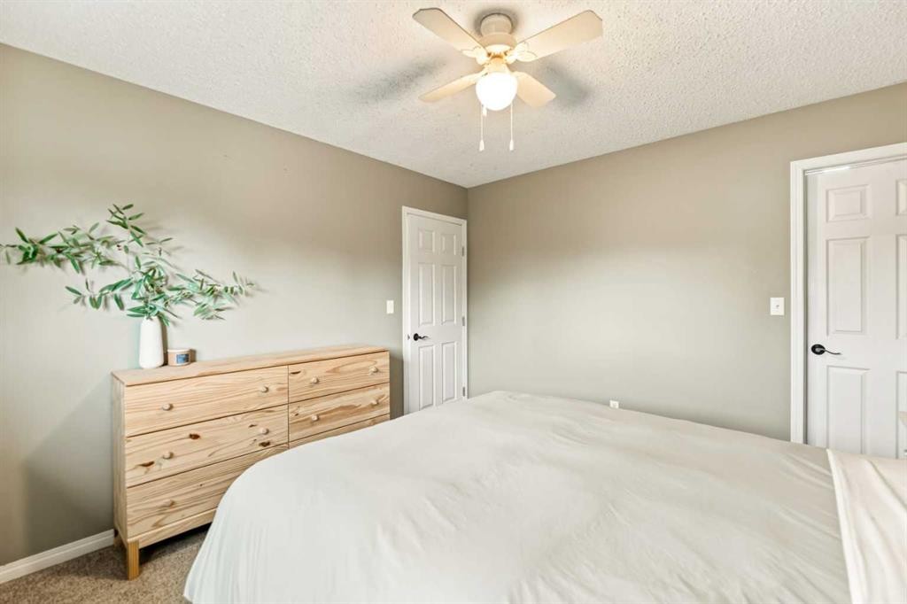 12 Opal Close, Lacombe, AB - Indoor Photo Showing Bedroom