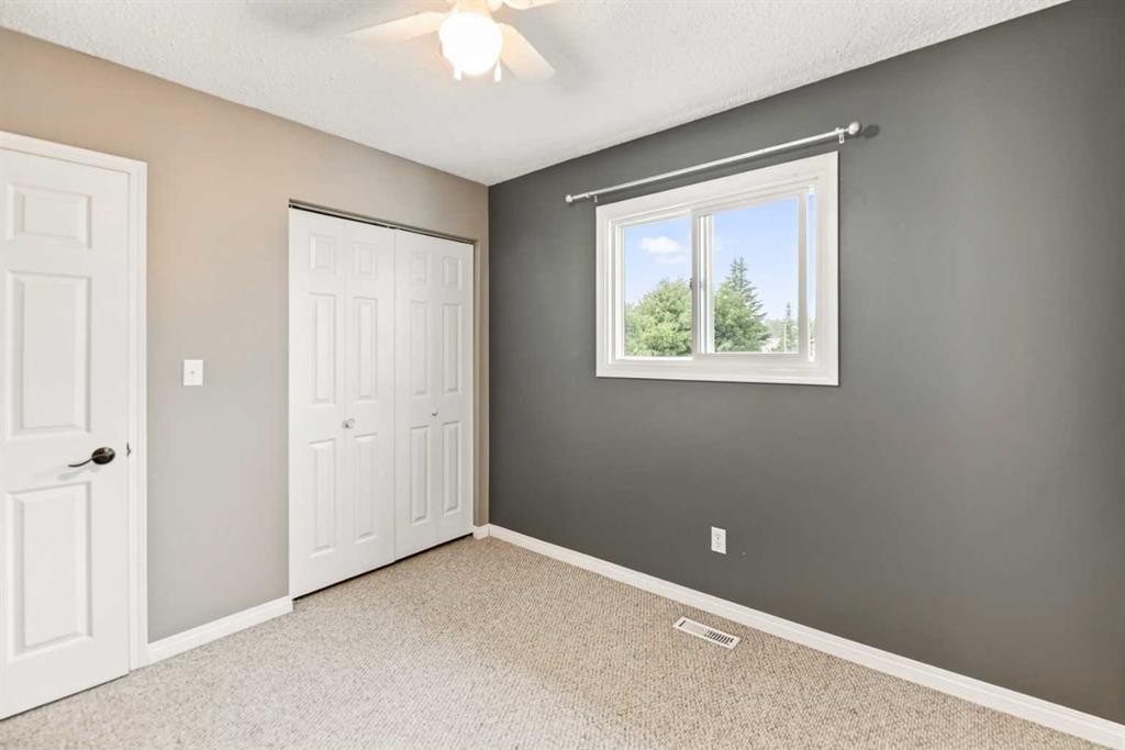 12 Opal Close, Lacombe, AB - Indoor Photo Showing Other Room