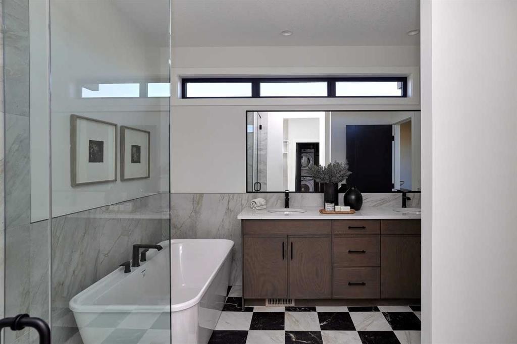 589 Clearwater Heath, Chestermere, AB - Indoor Photo Showing Bathroom