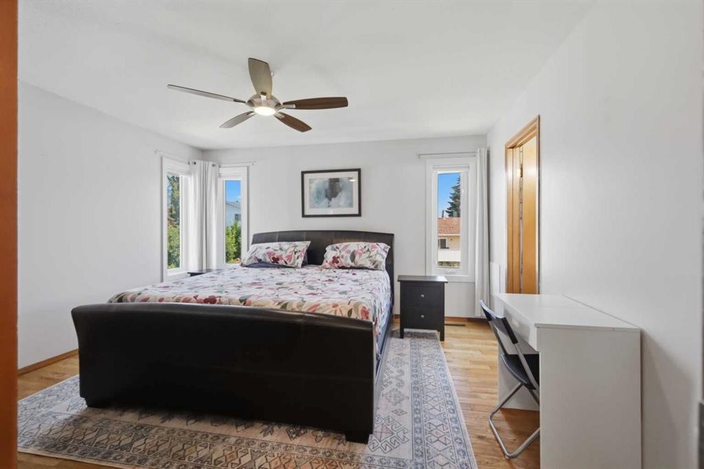 73 Duncan Crescent, Red Deer, AB - Indoor Photo Showing Bedroom