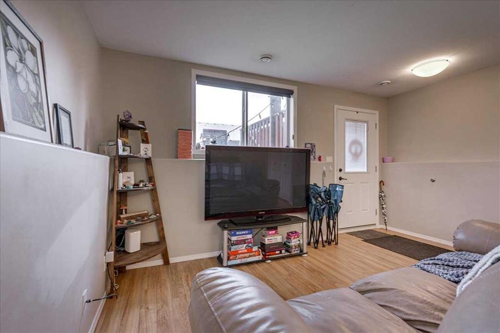 13 Rogers Road, Sylvan Lake, AB - Indoor