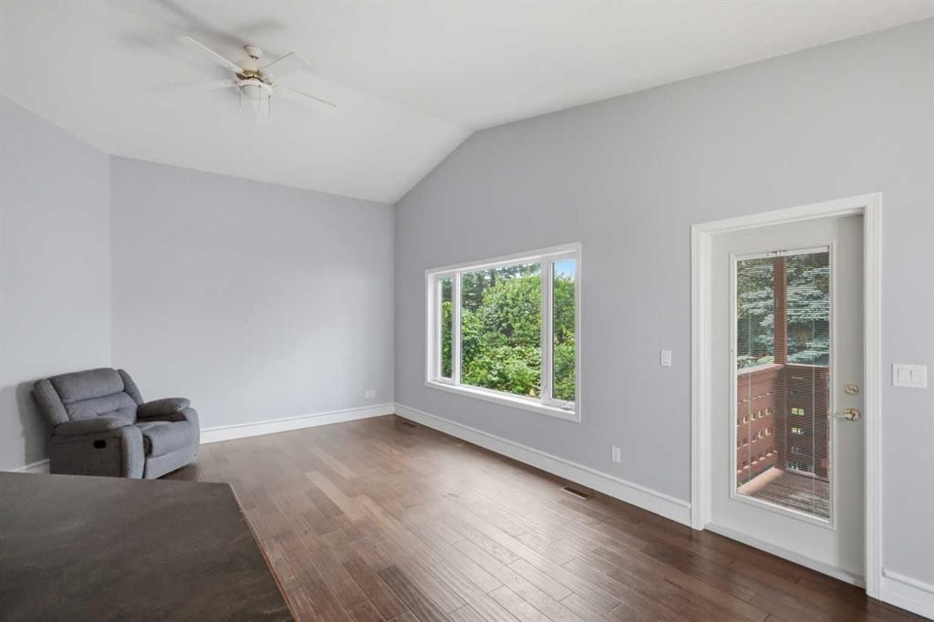 5508 49 Avenue, Alix, AB - Indoor