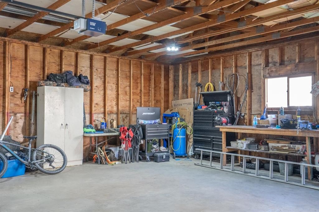 22 Robinson Place, Bashaw, AB - Indoor Photo Showing Basement