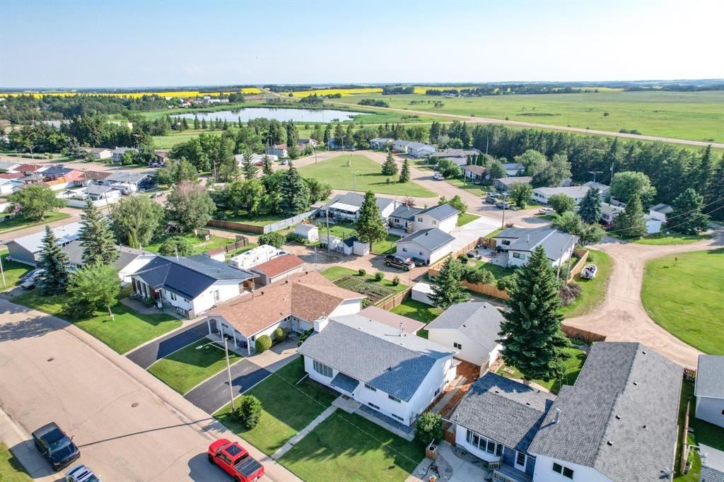 22 Robinson Place, Bashaw, AB - Outdoor With View