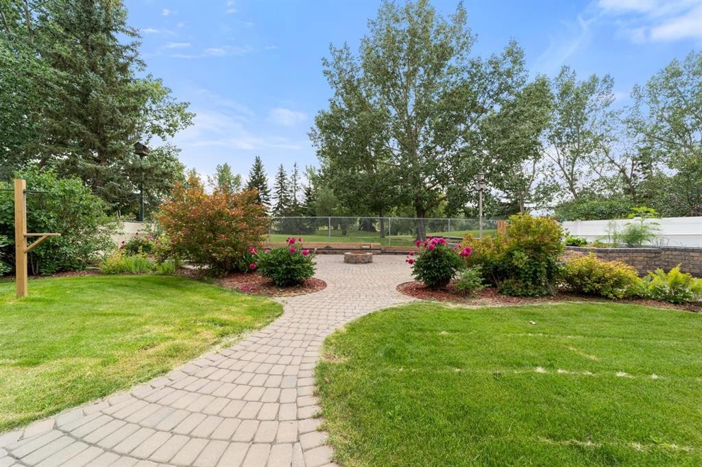 6210 53 Avenue, Camrose, AB - Outdoor