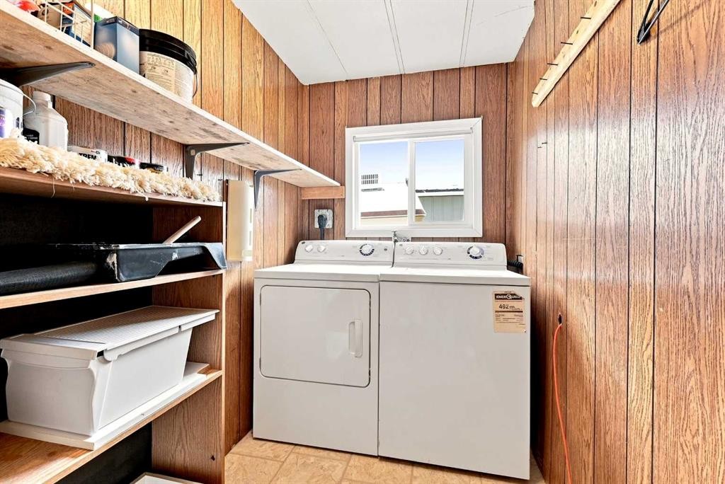 #9-5235 50 Street, Caroline, AB