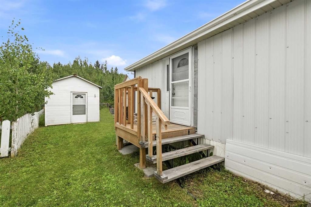 #9-5235 50 Street, Caroline, AB