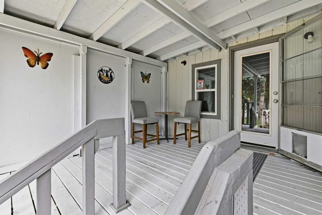 #9-5235 50 Street, Caroline, AB