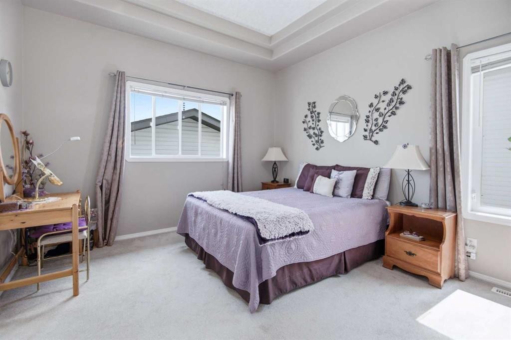 98 Duval Crescent, Red Deer, AB - Indoor Photo Showing Bedroom