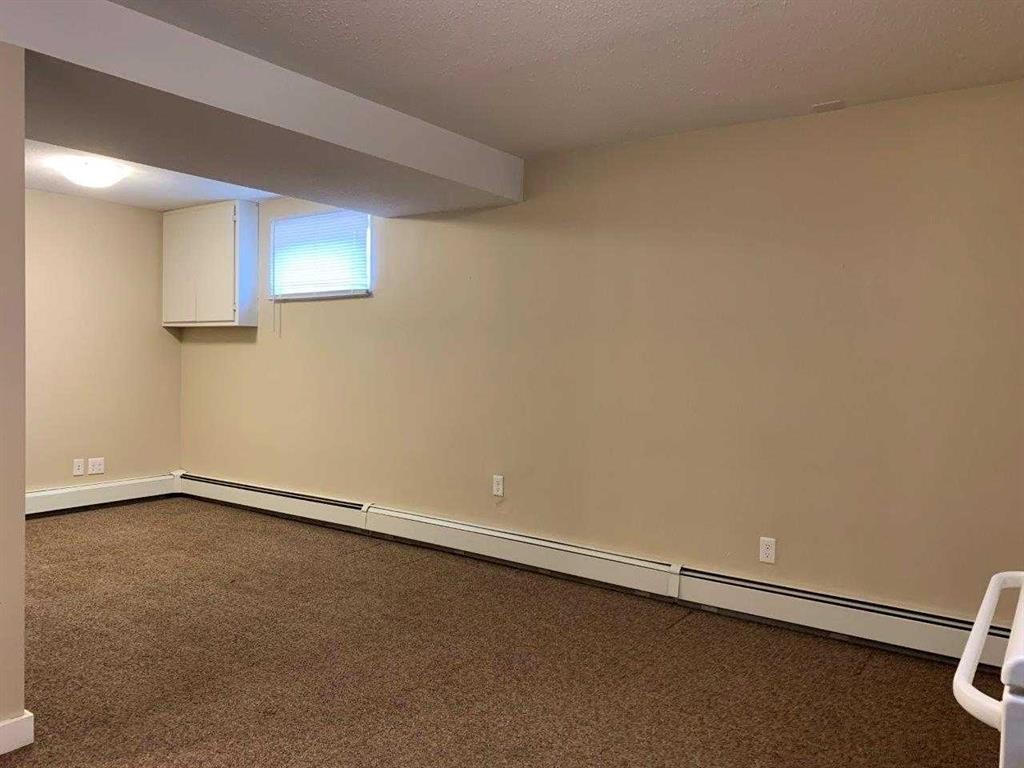 6014 56 Avenue, Red Deer, AB - Indoor