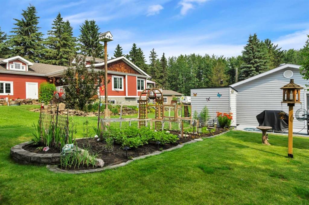 76 Buskmose Drive, Grandview, AB - Outdoor
