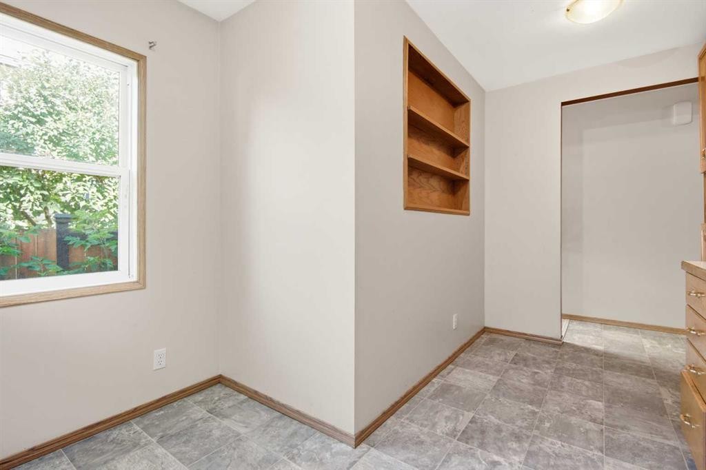 4625 48 Street, Red Deer, AB - Indoor Photo Showing Other Room
