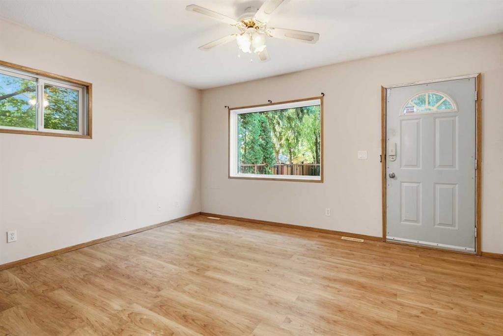 4625 48 Street, Red Deer, AB - Indoor Photo Showing Other Room