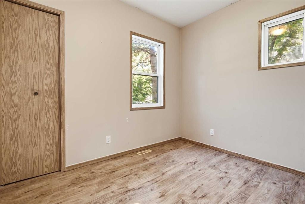4625 48 Street, Red Deer, AB - Indoor Photo Showing Other Room