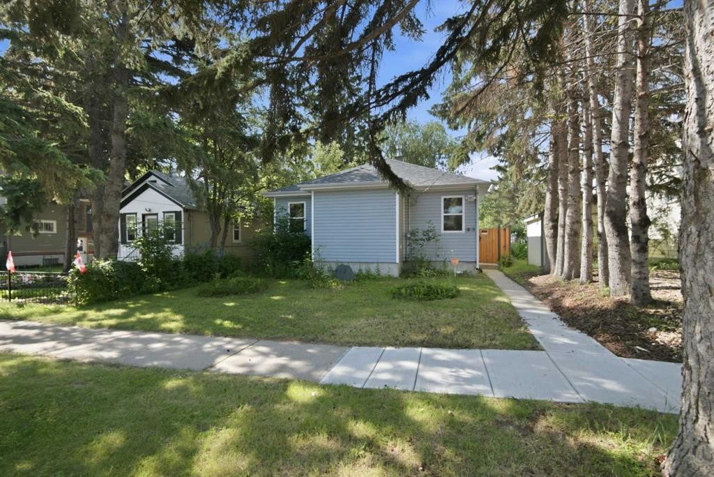 4625 48 Street, Red Deer, AB - Outdoor