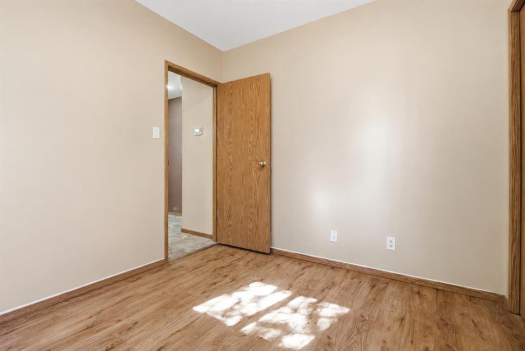 4625 48 Street, Red Deer, AB - Indoor Photo Showing Other Room