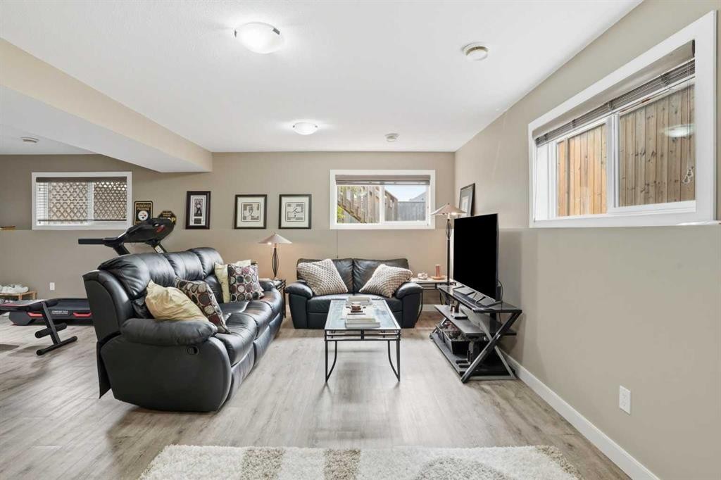 144 Bowman Circle, Sylvan Lake, AB - Indoor