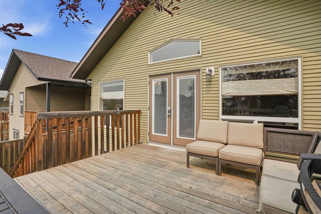 144 Bowman Circle, Sylvan Lake, AB - Outdoor With Deck Patio Veranda With Exterior