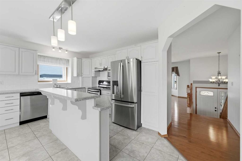 90 Duncan Crescent, Red Deer, AB - Indoor Photo Showing Kitchen With Stainless Steel Kitchen