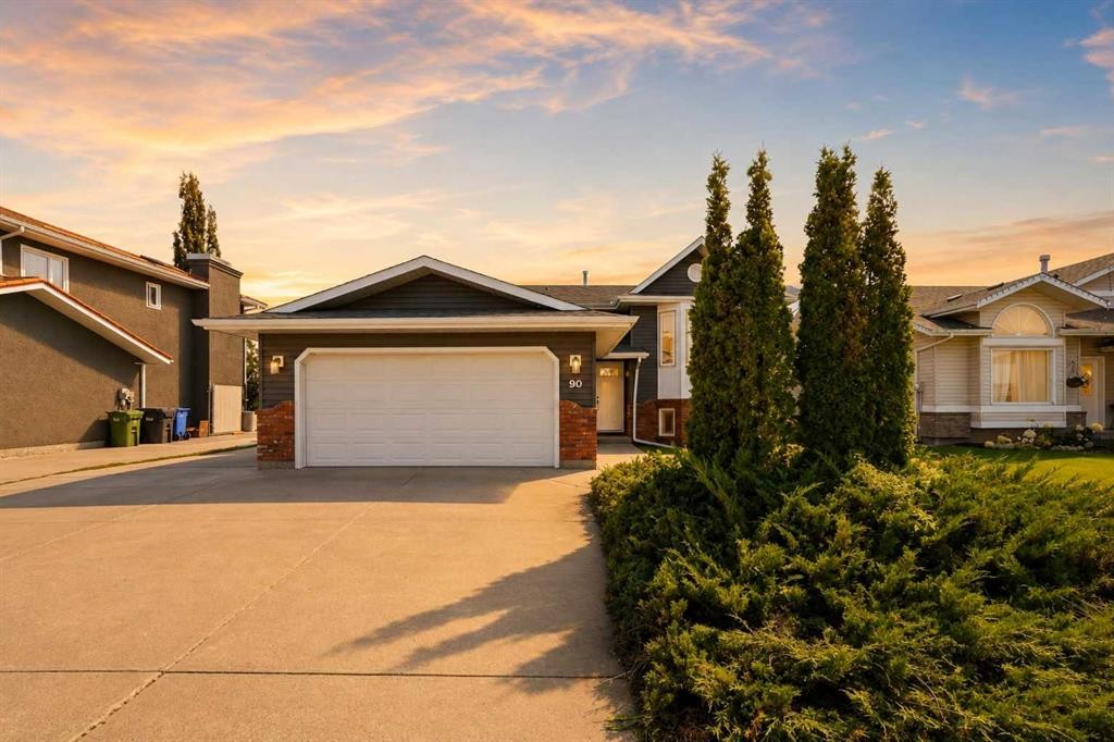 90 Duncan Crescent, Red Deer, AB - Outdoor