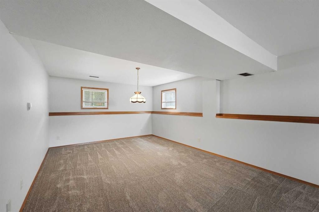 90 Duncan Crescent, Red Deer, AB - Indoor Photo Showing Other Room