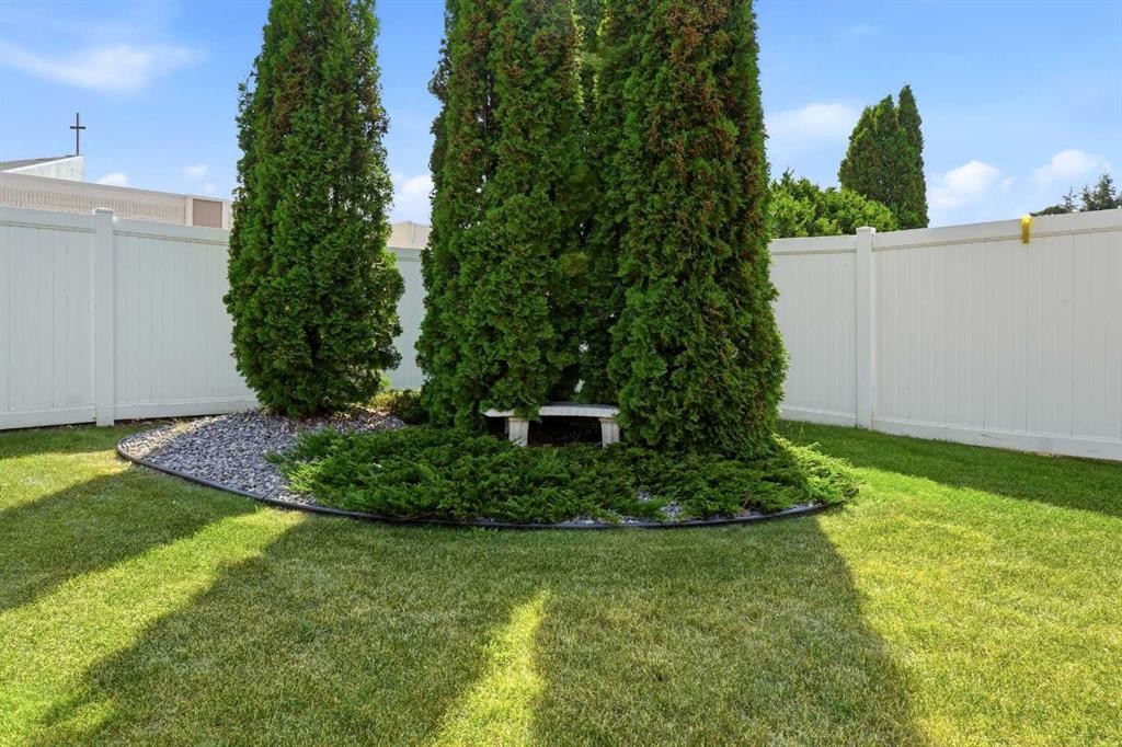 90 Duncan Crescent, Red Deer, AB - Outdoor