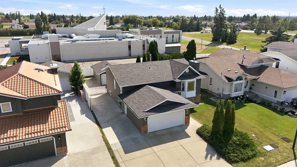 90 Duncan Crescent, Red Deer, AB - Outdoor