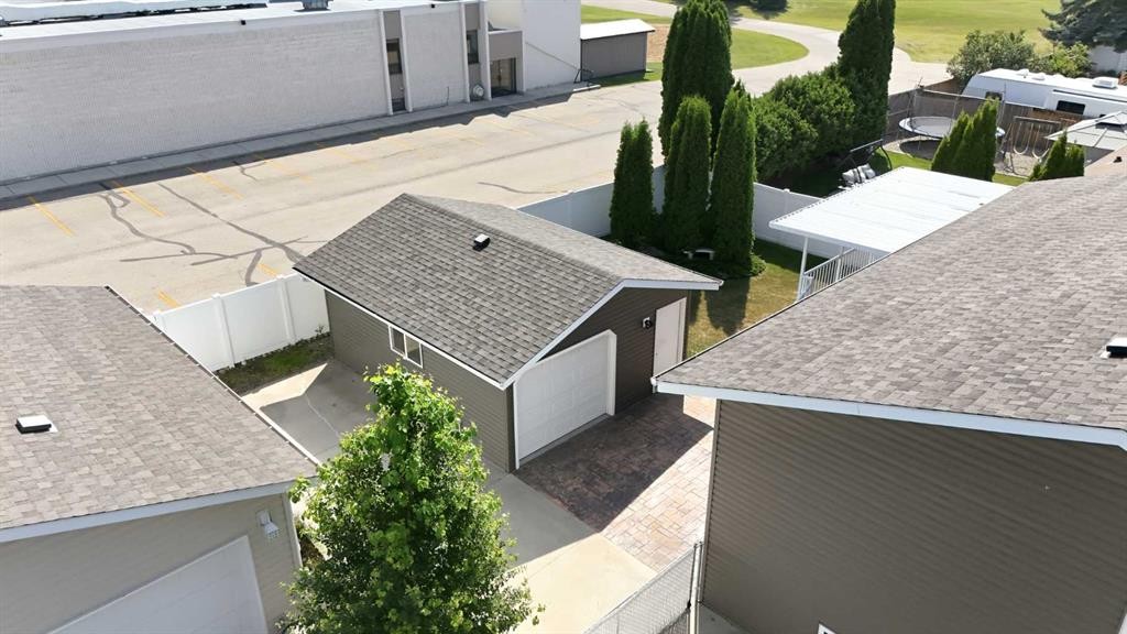 90 Duncan Crescent, Red Deer, AB - Outdoor With Exterior